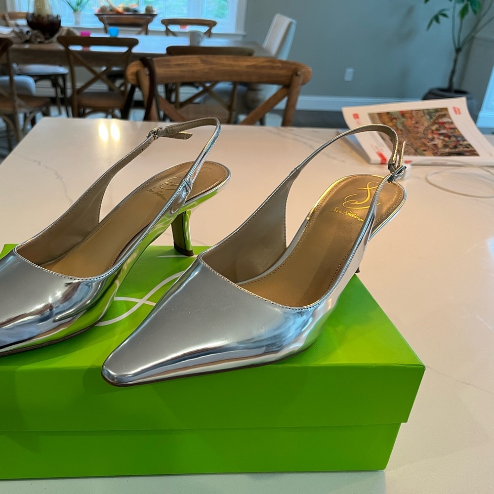 Sam Edelman Shiny Silver Slingback Heels size 10M like new in box